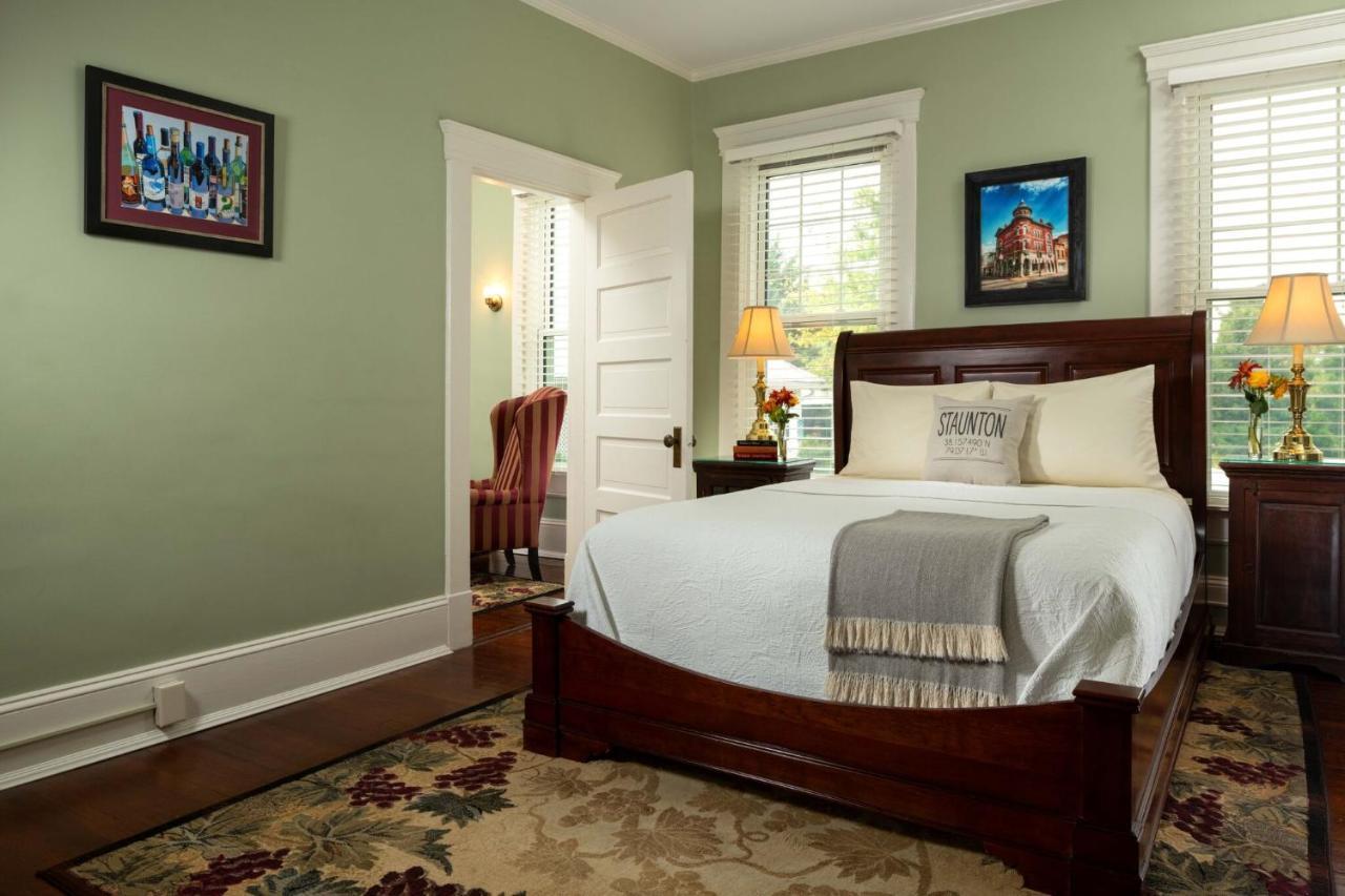 Steeles Tavern Manor Luaran gambar